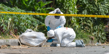 Encuentran dos cuerpos embolsados cerca de un caño en Bogotá