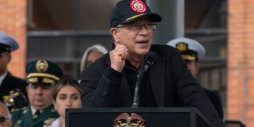 Divisiones políticas por día cívico decretado por Petro