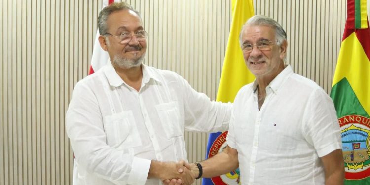 Pablo Alberto de La Cruz se posesiona como nuevo gerente de la ESE Hospitalaria del Atlántico UNA