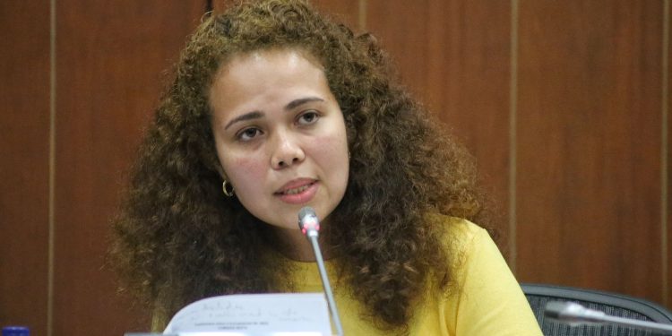 Nuevo escándalo en el Gobierno Petro: Ministra de Ciencias habría mentido en su hoja de vida