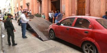 58 conductores sancionados por mal parqueo en el Centro Histórico de Cartagena