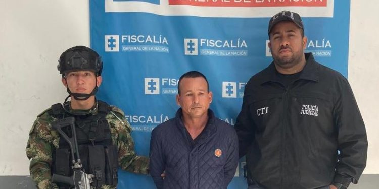 Cayó pareja de mujer hallada sin vida en su casa en Las Gardenias
