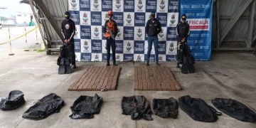 Armada de Colombia evita contaminación con estupefacientes de buque de alto bordo