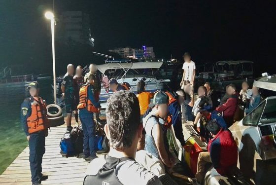 Armada de Colombia rescata 19 migrantes irregulares