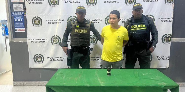 Capturan con granada de fragmentación a alias ‘Iván de La Rosa’ señalado como miembro de una estructura criminal