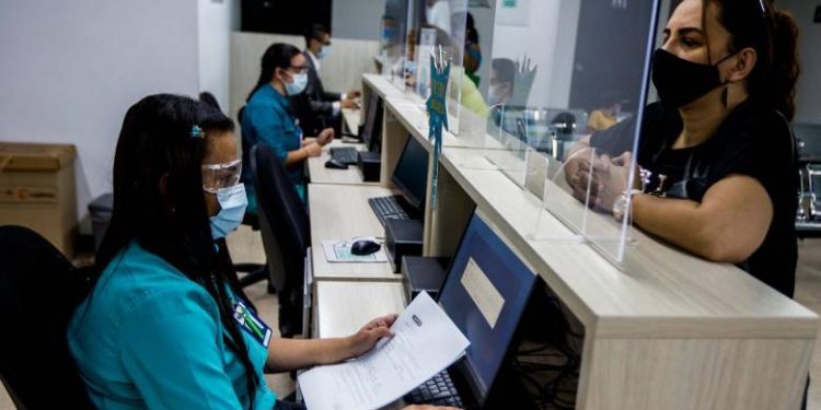 Crisis de la salud: Transparencia por Colombia pide que usuarios y pacientes sean la prioridad