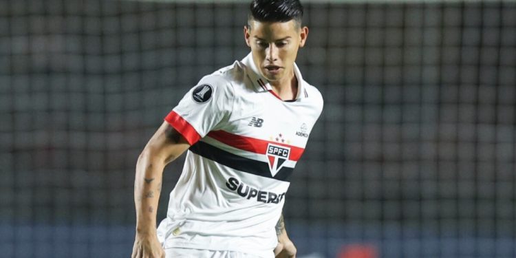 Malas noticias para James Rodríguez: Rafa Benitez podría ser entrenador de Sao Paulo