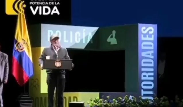 Petro critica corrupción policial en lanzamiento de nuevo modelo de servicio