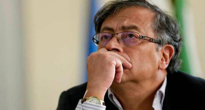 CNE le pone la lupa a Petro y a su jefe de campaña por presunta financiación irregular