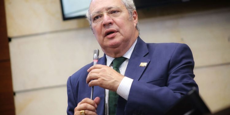 Iván Name sostiene “No recibí dineros ilícitos” ante escándalo por sobornos de la UNGRD