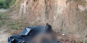 Hallan cuerpo sin vida de hombre envuelto en un plástico en la ‘vereda Masinga’,  Santa Marta