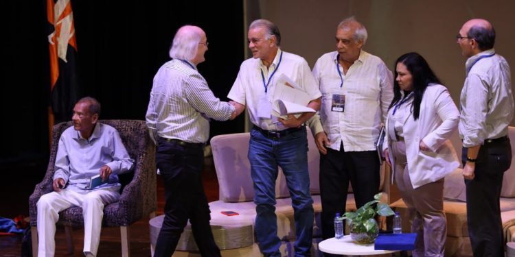 Gobernador Eduardo Verano invitó a la academia del país a construir desarrollo social desde las regiones