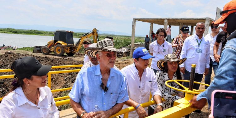 Más para el desarrollo económico del sur: gobernador Eduardo Verano entrega compuertas en el Guájaro