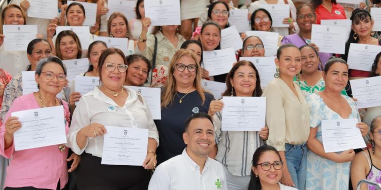 InclúyeTE+ certifica al primer grupo de cuidadores de personas con discapacidad
