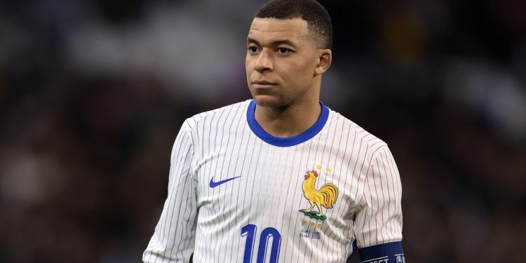 Real Madrid ya tendría fecha para presentar a Mbappé