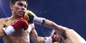 Pedro Guevara conquista el título supermosca de la CMB