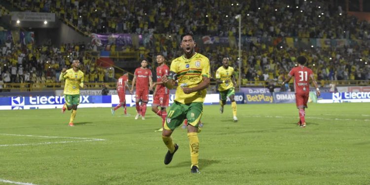 Con Teo al mando, Real Cartagena venció a Tigres y empató en puntos a Orsomarso