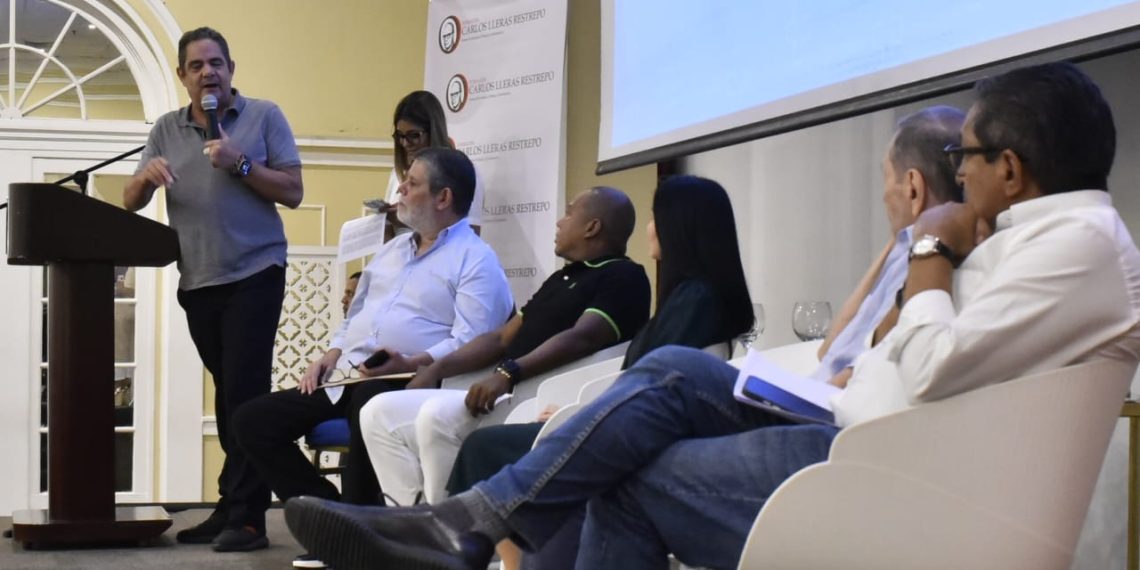 Vargas Lleras advierte sobre corrupción y falta de transparencia en nueva Reforma a la Salud