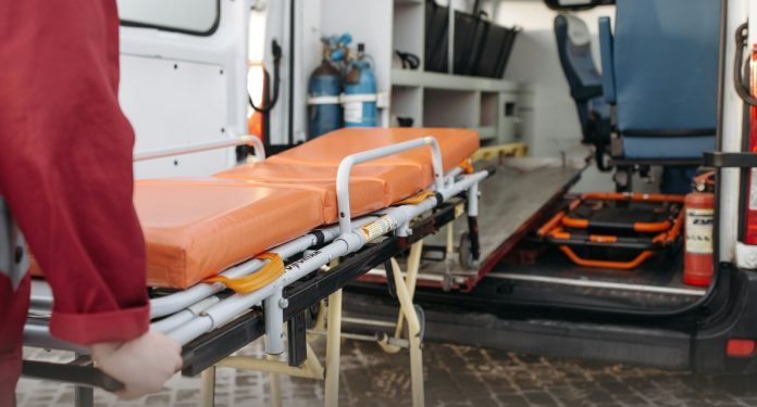 Por irregularidades en la compra de ambulancias en La Guajira, Procuraduría sancionó al exgobernador y secretario de salud