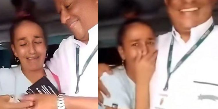 Conductor de bus devolvió $2 millones a pasajera que los había dejado olvidados