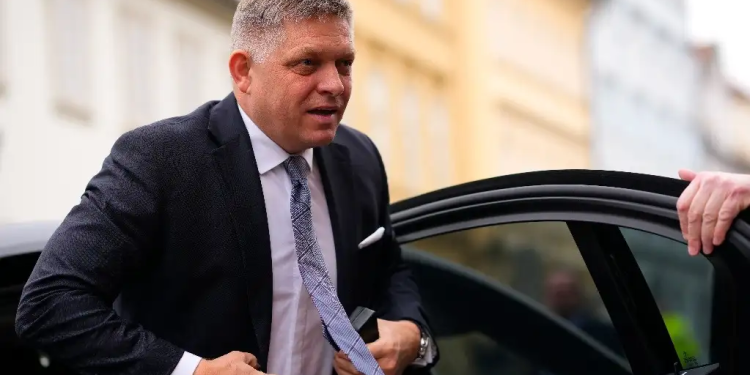 Video | Balean a Robert Fico, primer ministro de Eslovaquia