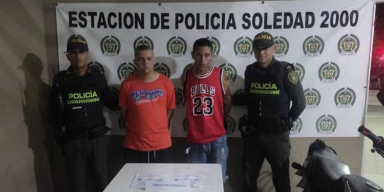 Caen dos de ‘Los Costeños’ cuando cobraban el dinero de una extorsión en el barrio ‘La Inmaculada’ de Barranquilla