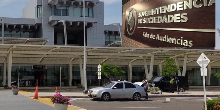 SIC multó a Valorcon S.A., Equipo Universal S.A. e Inversiones Milenium Azcipo S.A.S. por no revelar el grupo empresarial conformado con Grupo Aeroportuario del Caribe S.A.S. y otras sociedades.