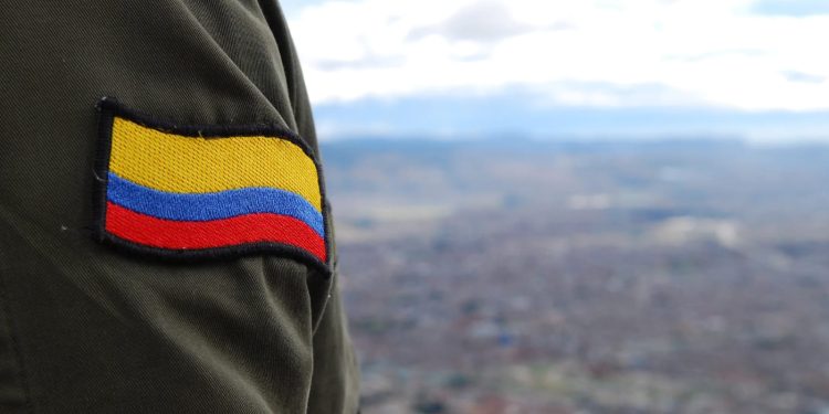 Procuraduría escuchará al general (r) Castellanos Tuay por sus presuntos nexos con red de contrabando liderada por alias “el bendecido”