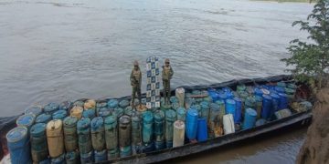 Incautan más de 55 mil galones y 95 toneladas de insumos usados para el procesamiento de sustancias ilícitas