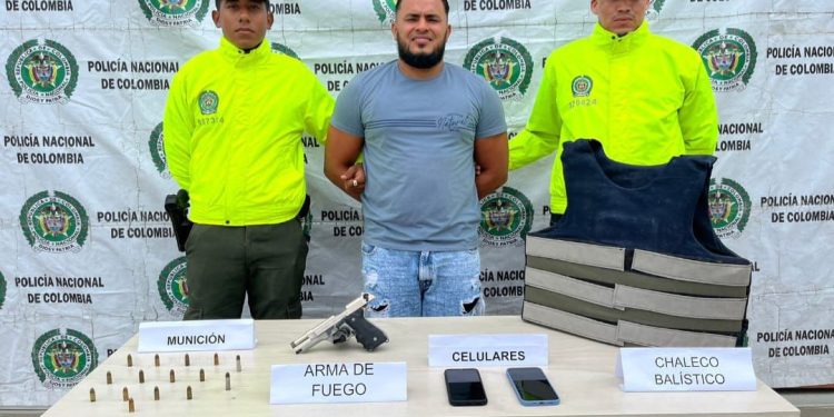 Capturado en el barrio Timayui de Santa Marta con arma de fuego de chaleco balístico