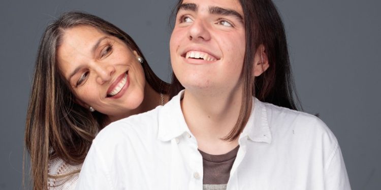 “Los Regalos de Simón”: una conmovedora historia sobre el autismo llega a la Feria del Libro de Bogotá.