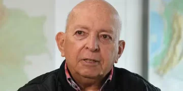 Suspender cese al fuego con los frentes que secuestren: Otty Patiño