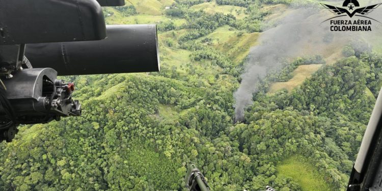 Fuerza Aérea Colombiana y Policía Nacional desmantelan laboratorio de cocaína en Sonsón, Antioquia
