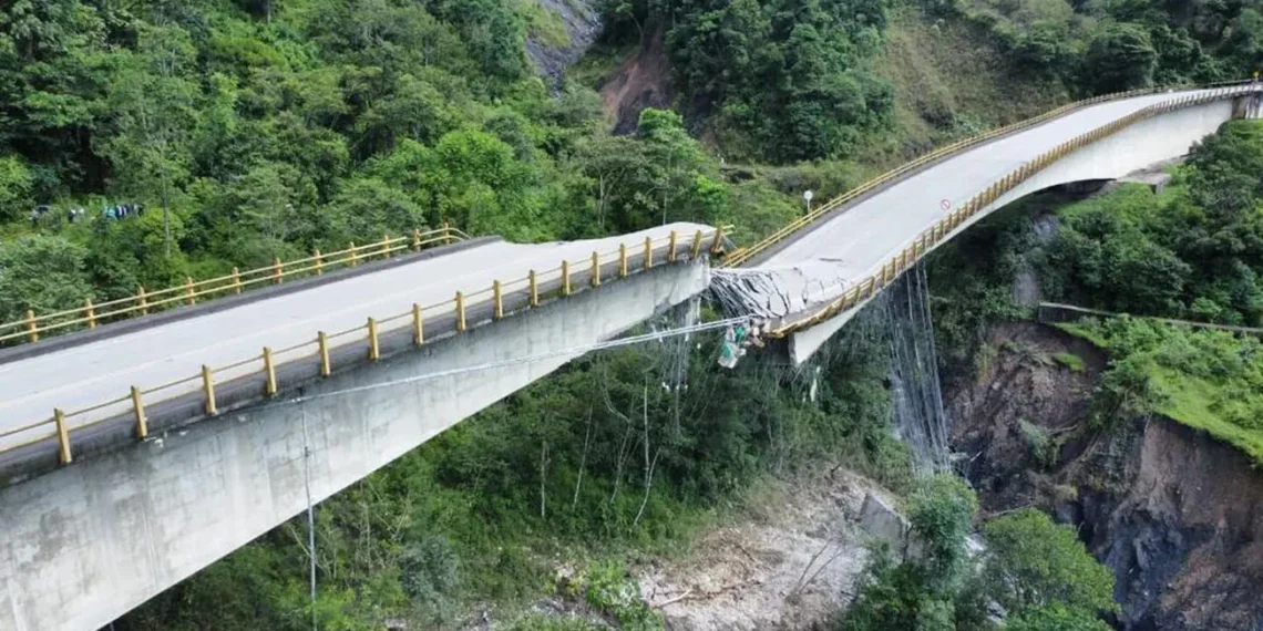 Cuestionan al Gobierno Nacional por colapso de puentes