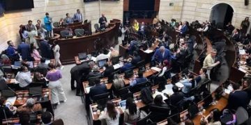Proponen reunión de bancadas para salvar ley estatutaria de educación