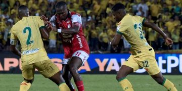 A 90 minutos de la gloria: Santa Fe y Bucaramanga definen la estrella
