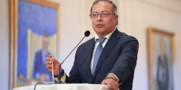 “Acuerdo de Paz está hecho trizas y por eso tenemos nueva violencia”: Petro