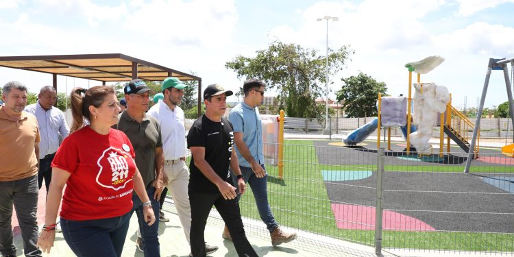 Villas de San Pablo gana por partida doble, con colegio y parque: alcalde Char en inspección de obras