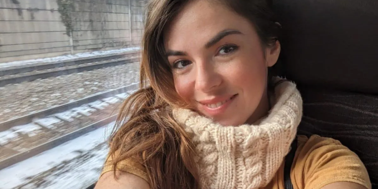 En España intensifican búsqueda de la colombiana María Knezevich Henao