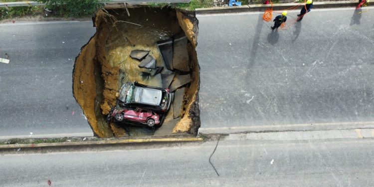 Invías y ANI establecen posibles causas del desplome del puente de la calle 30