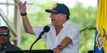 Tarifas de energía en la Costa: Gobierno Petro y el cuento del gallo capón