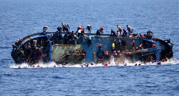 Mueren 49 migrantes en naufragio frente a las costas de Yemen