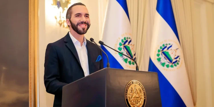 El mundo aplaude reelección del presidente de El Salvador
