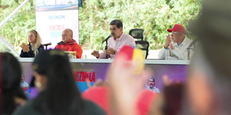 Maduro acusa a la oposición de preparar protestas violentas para las elecciones