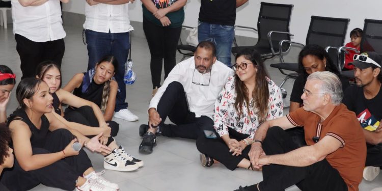 Gobernador Eduardo Verano apoya iniciativa de arte urbano para promover la salud mental