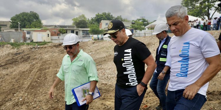 De basurero a cielo abierto a gran parque: alcalde Char pone primera piedra del Jorge Robledo Ortiz en 7 de Abril