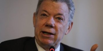 Santos le pidió a Petro que se dedique a implementar el acuerdo de paz