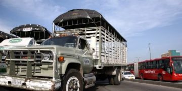 Grave crisis de impuestos y alza del precio del diésel para camioneros por parte del Gobierno Petro