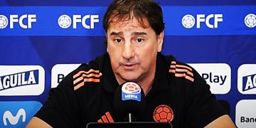 Néstor Lorenzo considera a Perú un rival desafiante a pesar de su último lugar en la eliminatoria