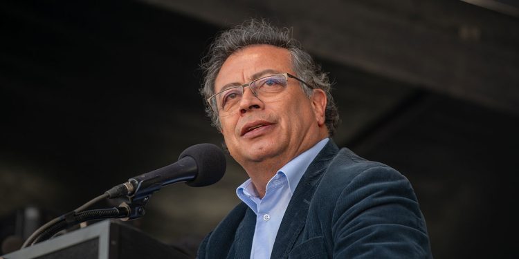“Jamás este gobierno va a presionar a ningún magistrado”: Petro